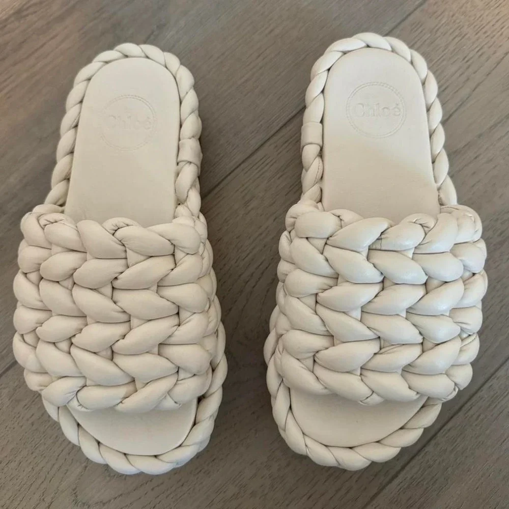 AUTHENTIC CHLOÉ SANDALS‎